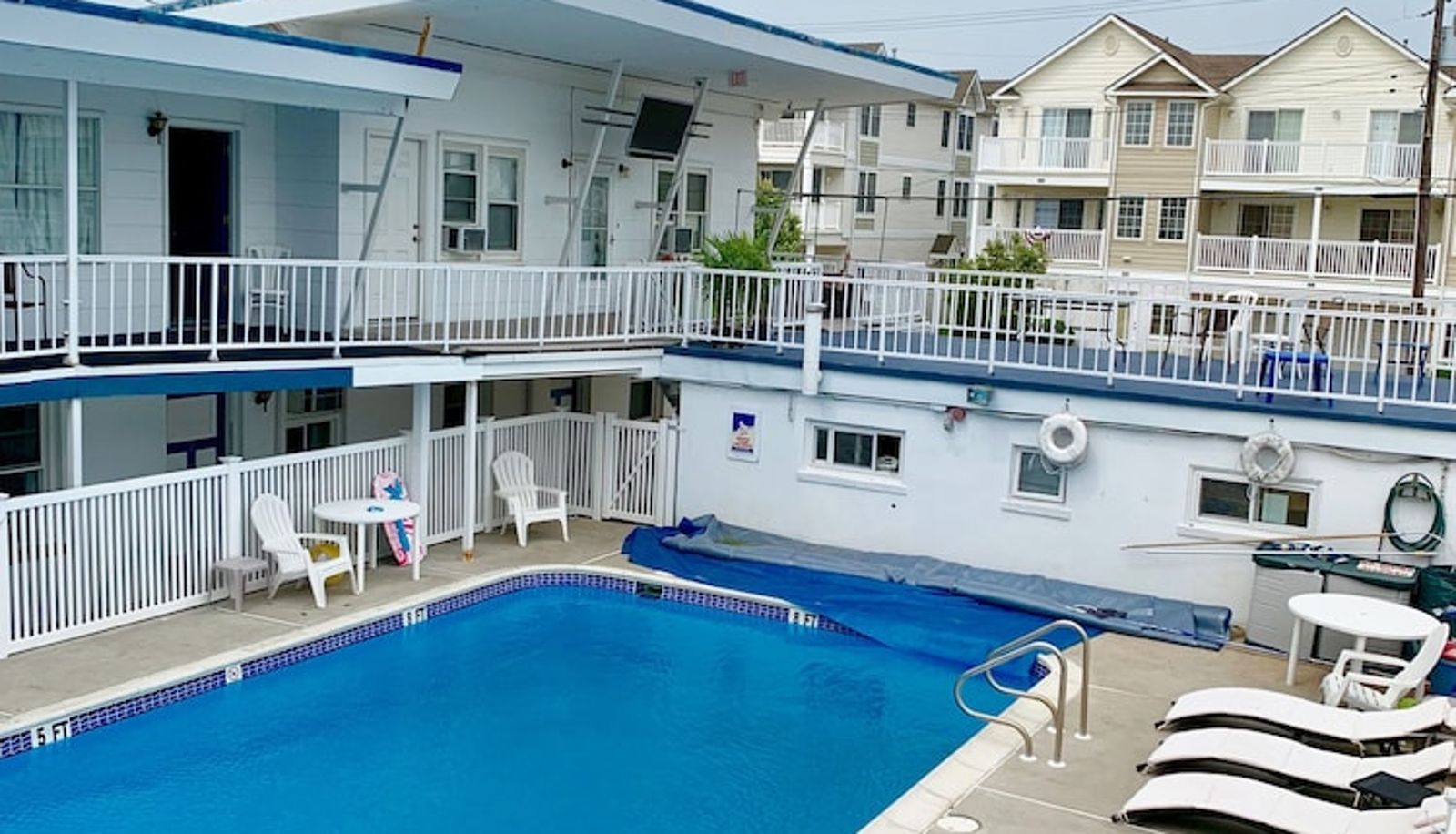 Pool - White Caps Motel