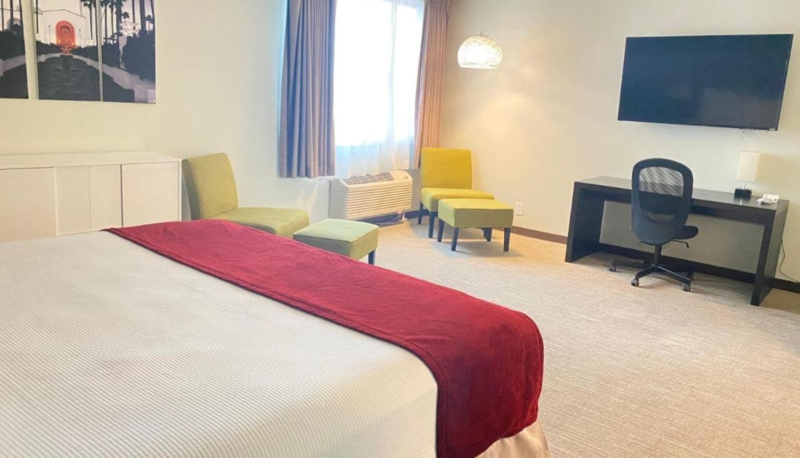 Camera - Redac Gateway Hotel