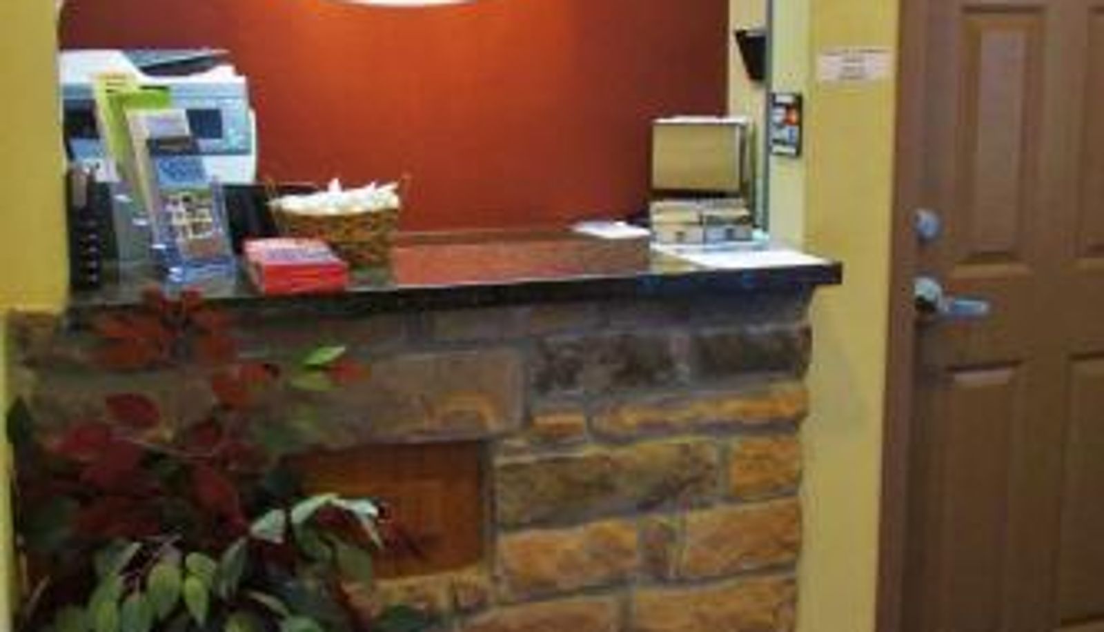 Reception - Crystal Springs Inn and Suites