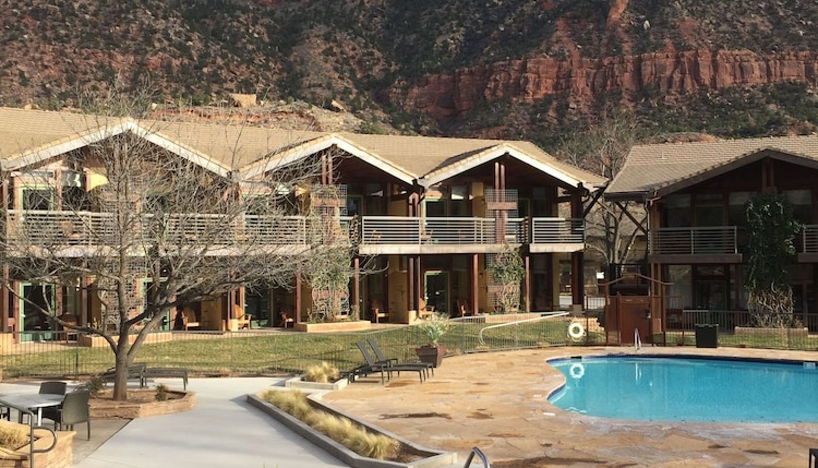 Piscina - Desert Pearl Inn