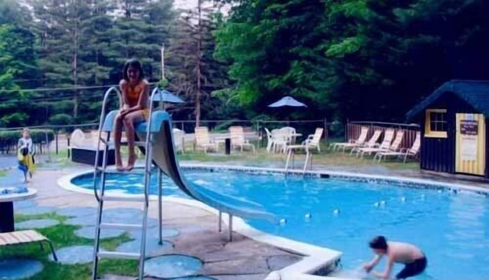 Piscine - Amber Lantern Lake George Motel and Cottage Rentals