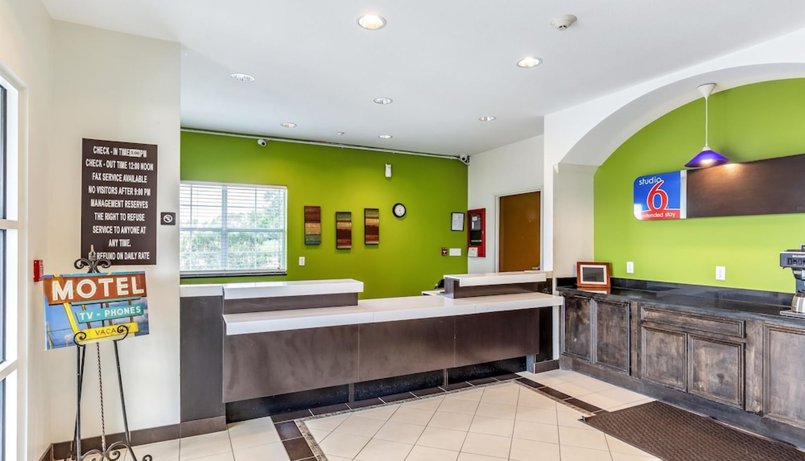 Lobby - STUDIO 6 ORANGE TX