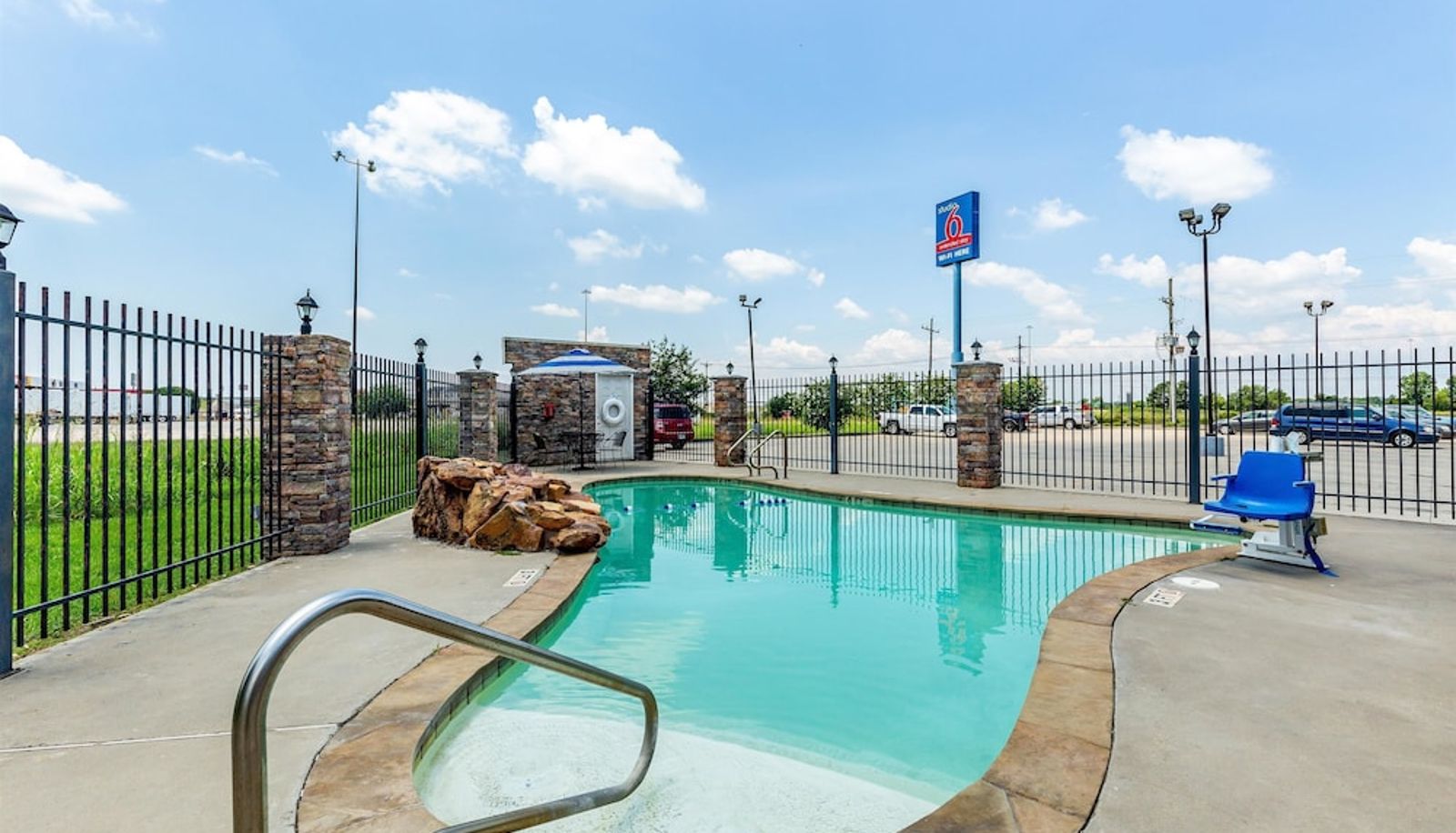 Pool - STUDIO 6 ORANGE TX