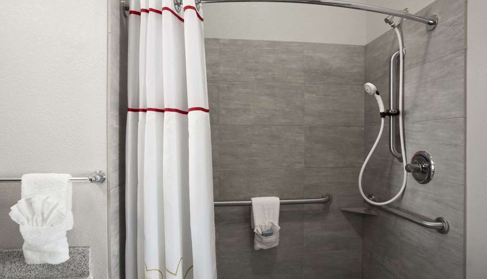 Camera - Hawthorn Suites by Wyndham San Angelo