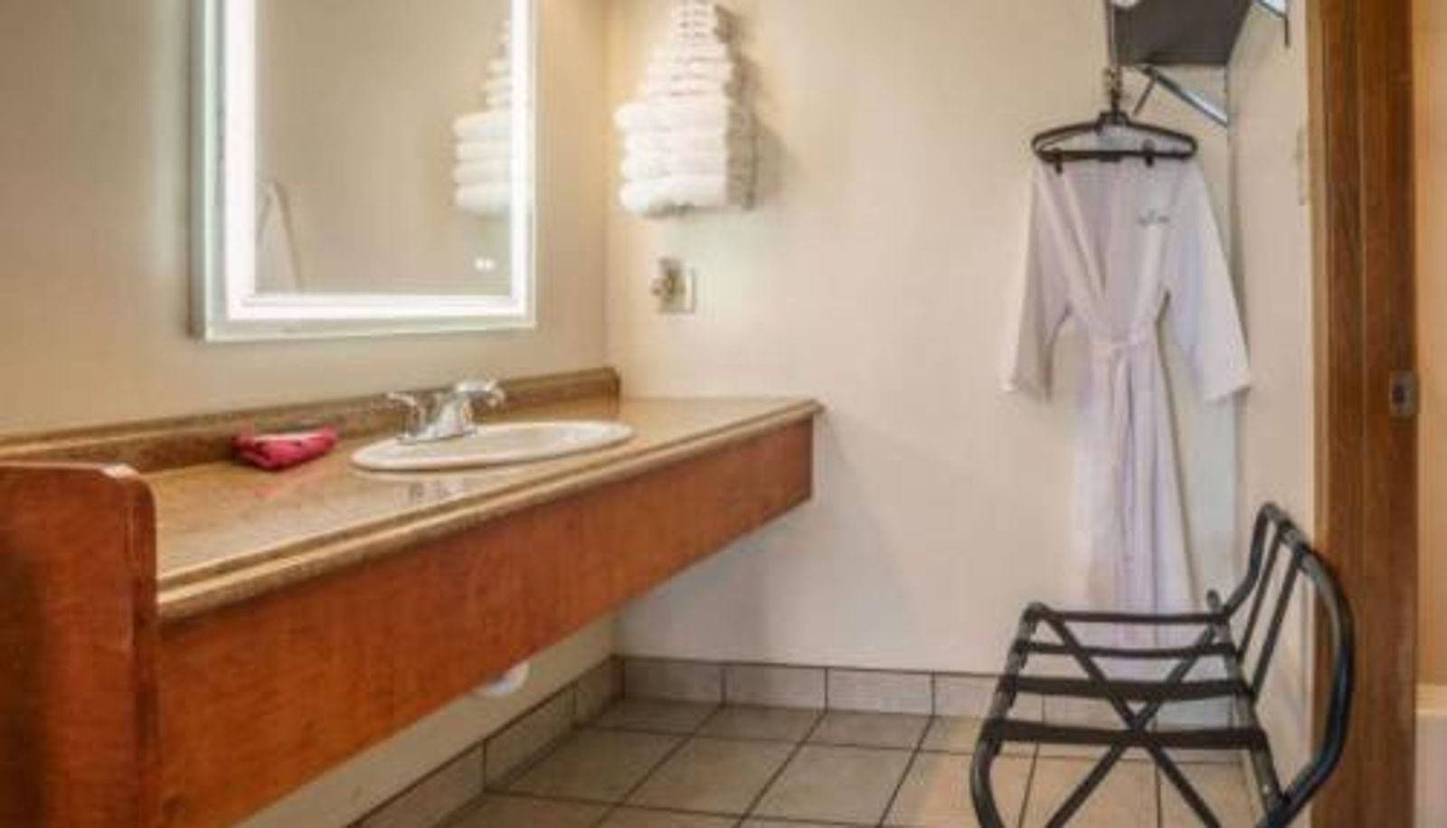 Bathroom - Shady Acre Inn and Suites