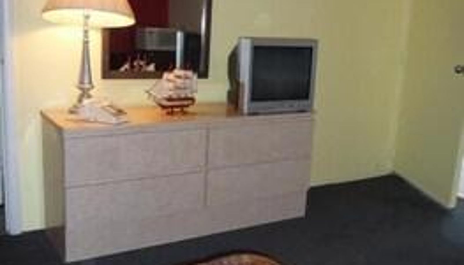 Standard room - The Carideon Motel