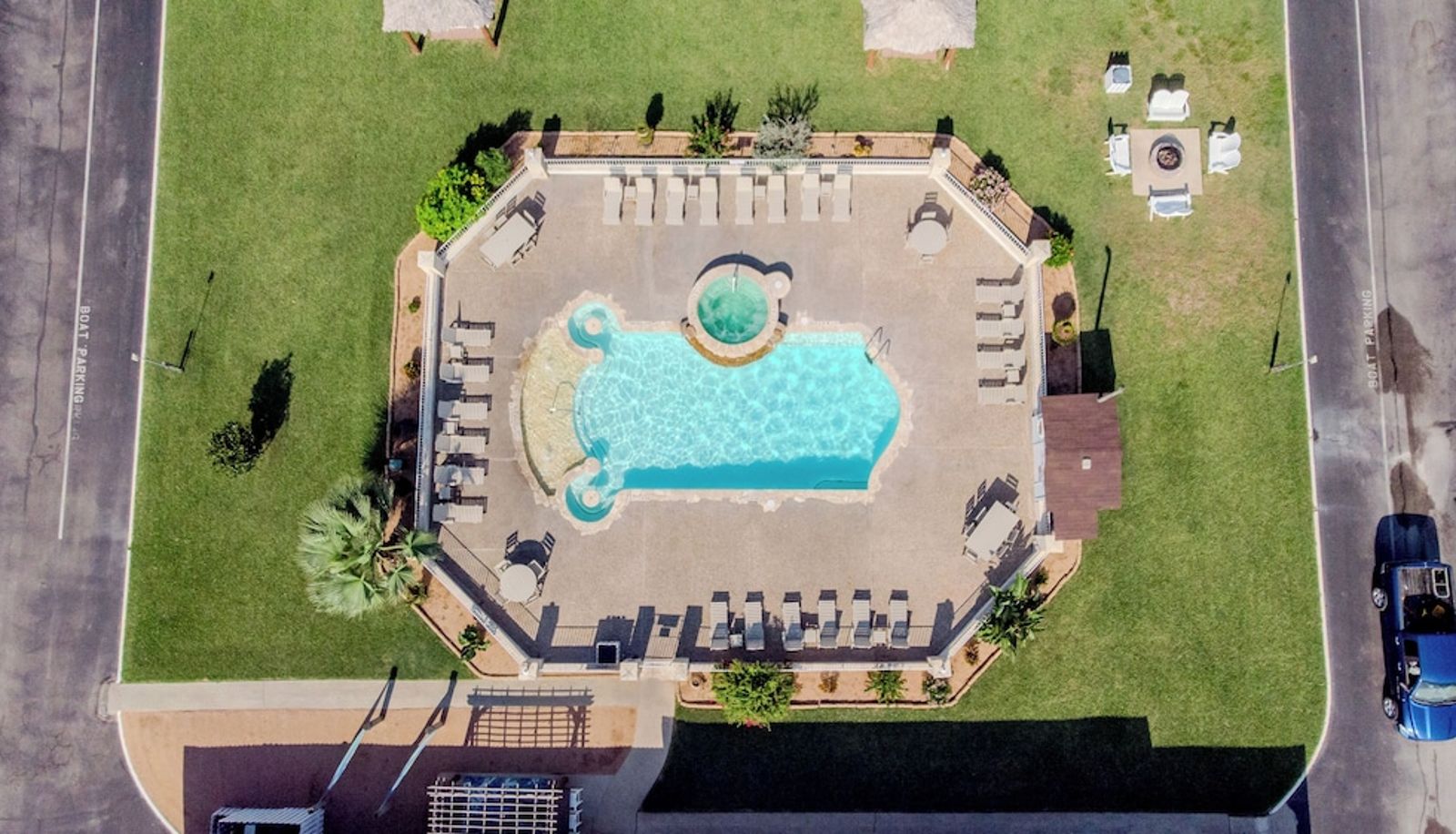 Pool - Shark Reef Resort Motel & Cottages