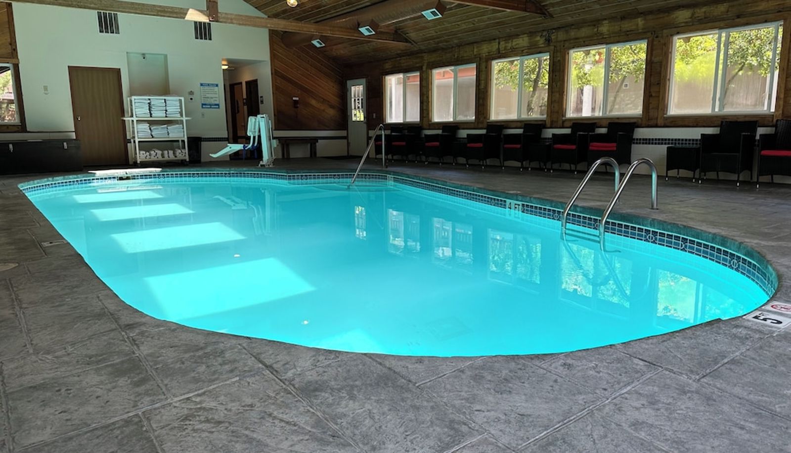 Pool - Appenzell Inn
