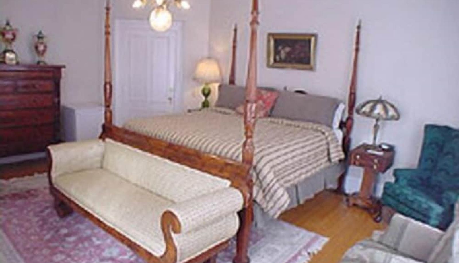 Standard room - The Charles Newhall House