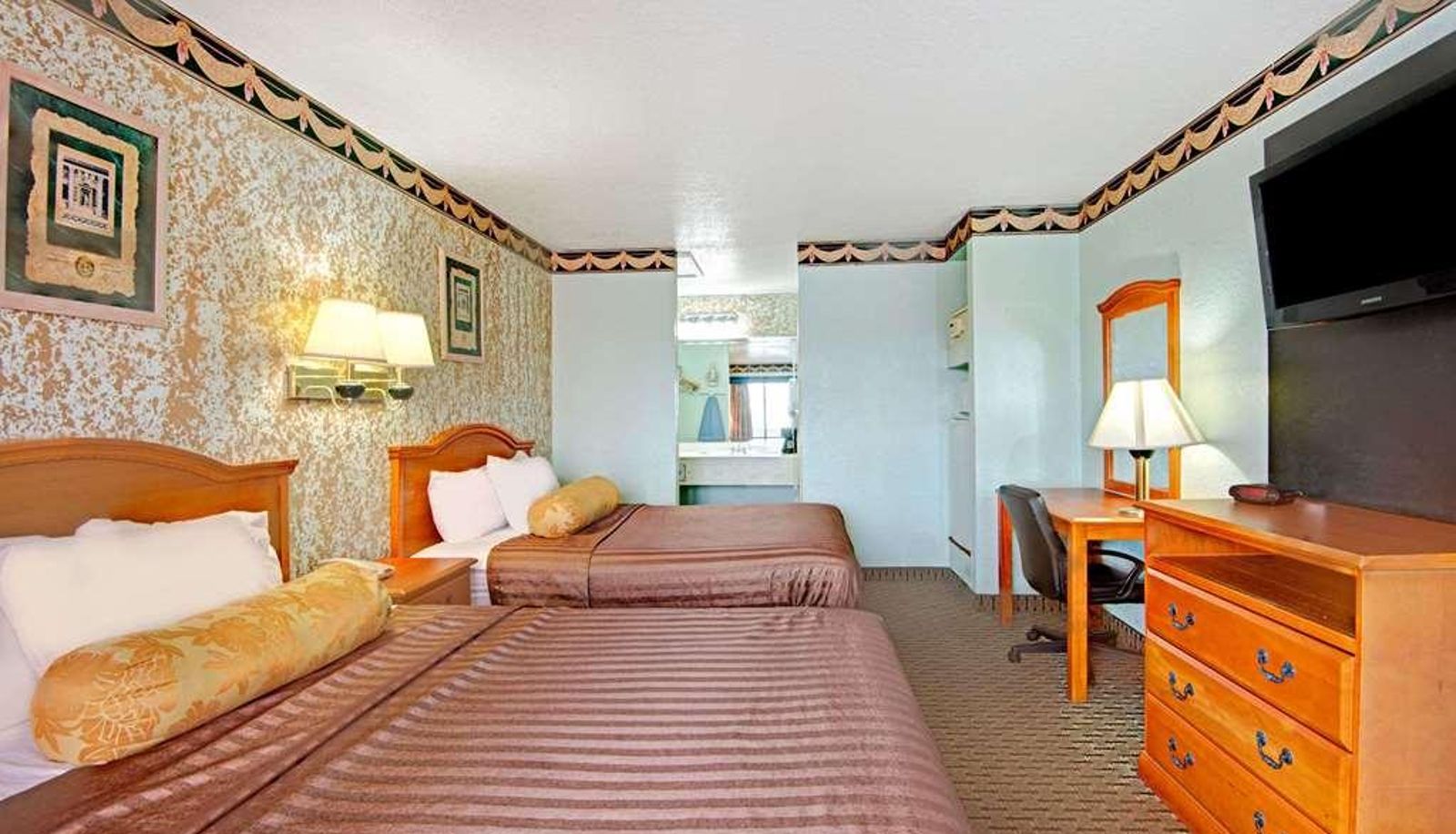 Quadruple room - Hotel Royal Oak