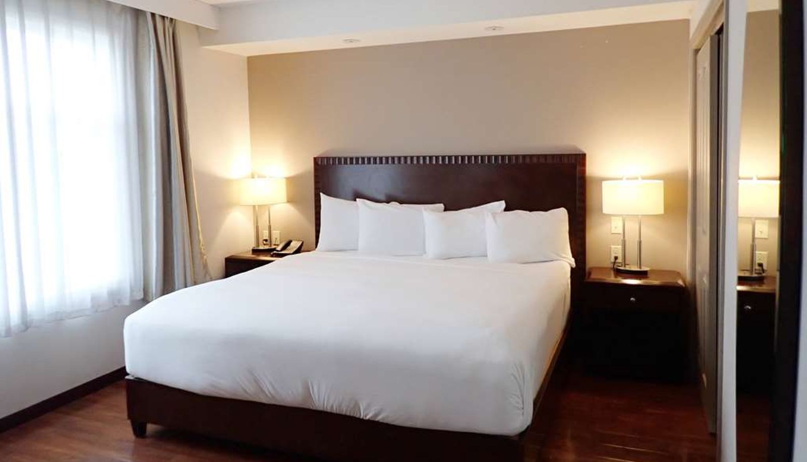 Chambre - Days Inn & Suites by Wyndham Fort Saskatchewan