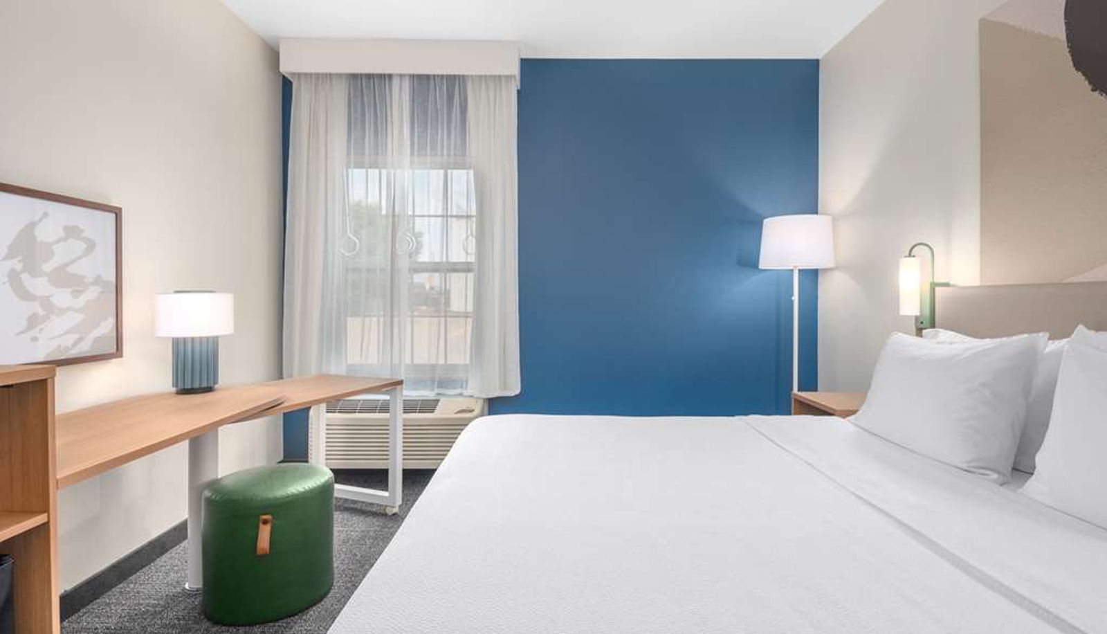 Kamer - Spark by Hilton Minot