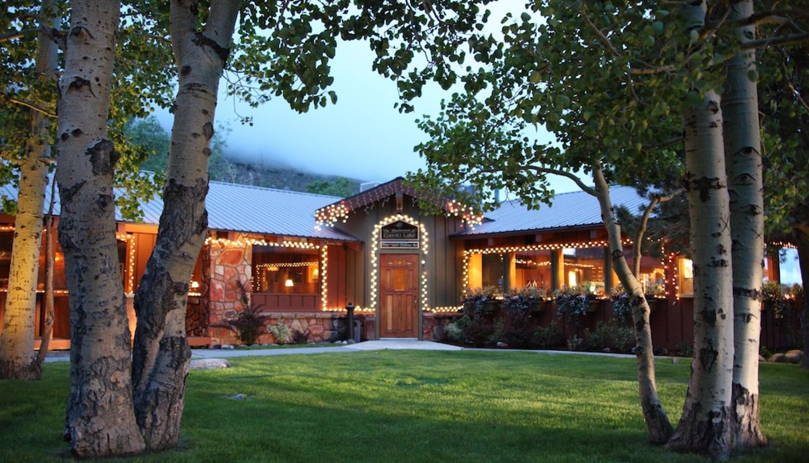 Restaurant - Convict Lake Resort