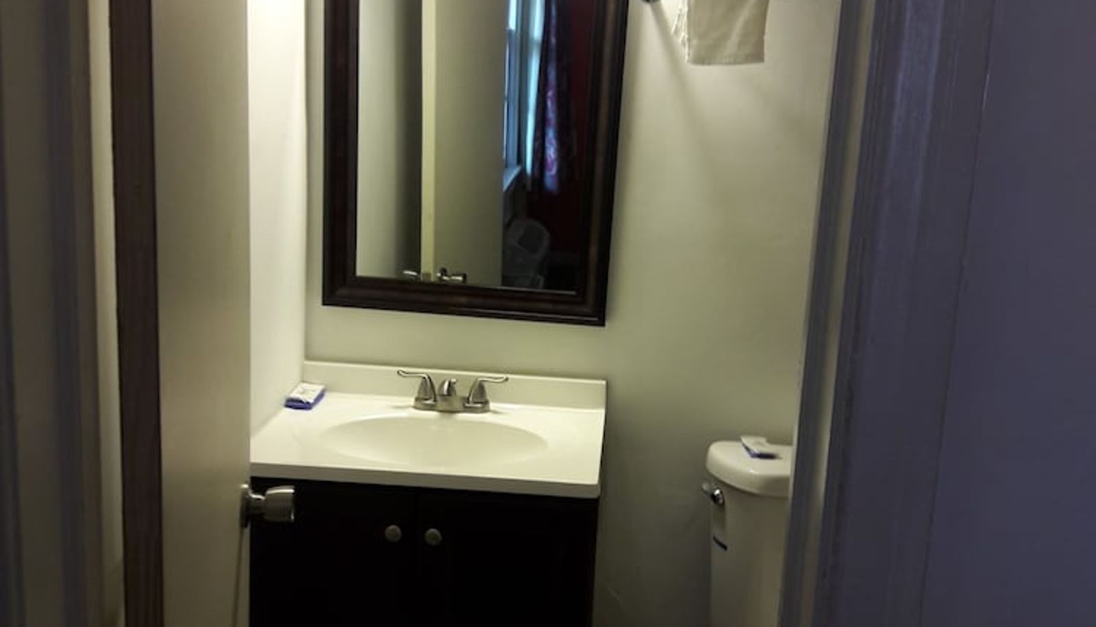 Bathroom - OYO Palm Leaf Motel