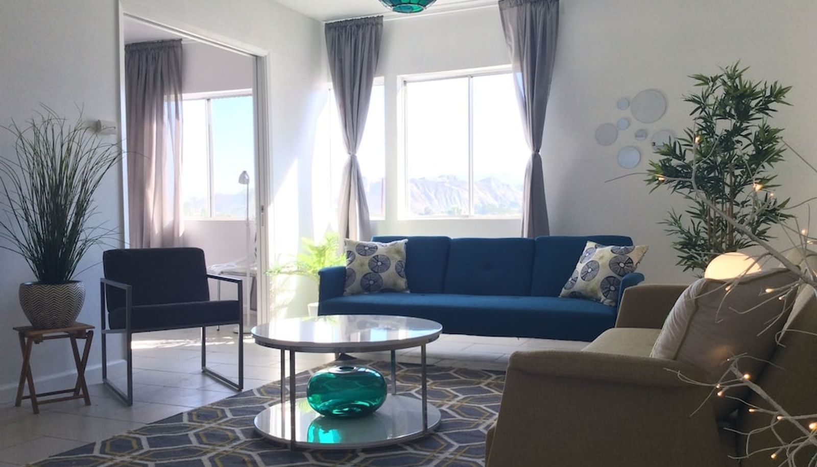 Apartment - Modern Downtown Condo