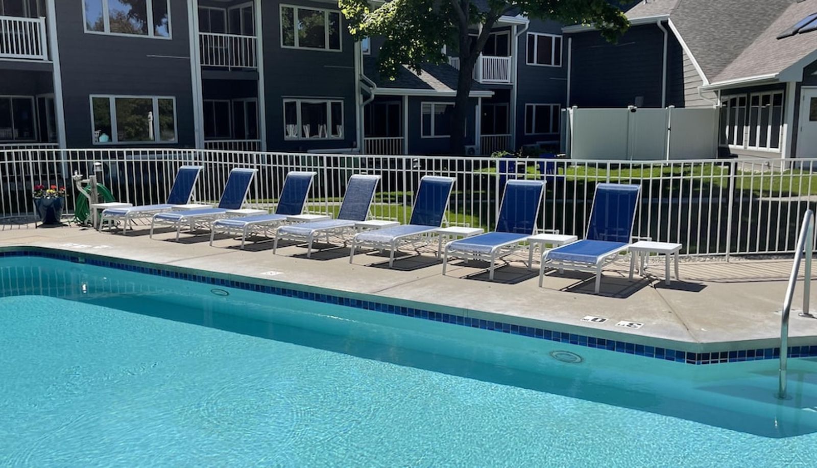 Pool - Waterbury Inn