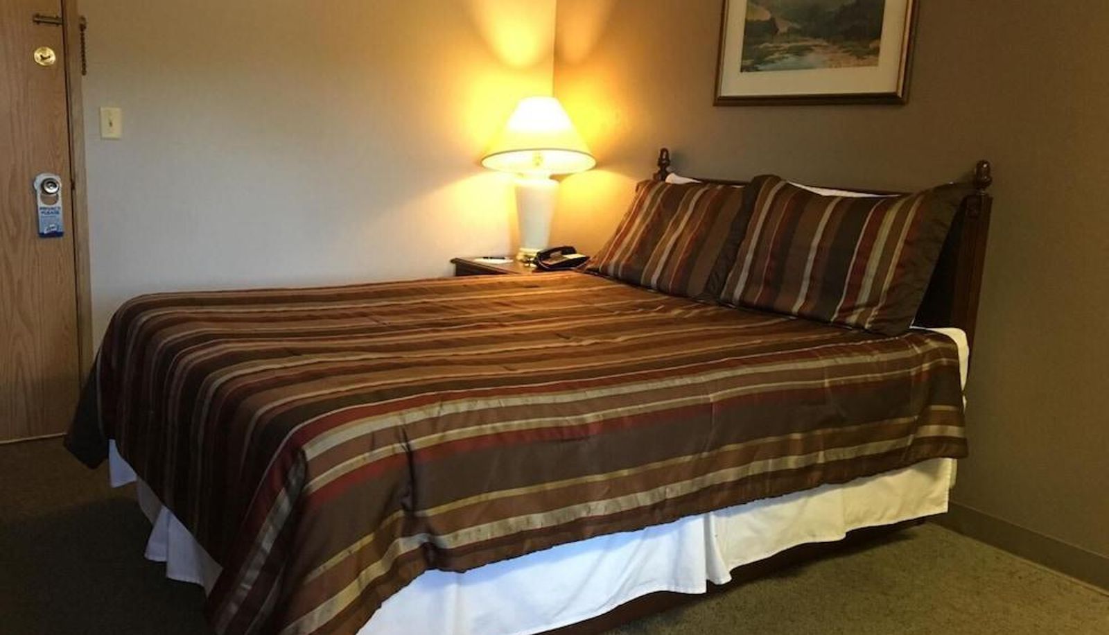 Standard room - TimberLodge Inn