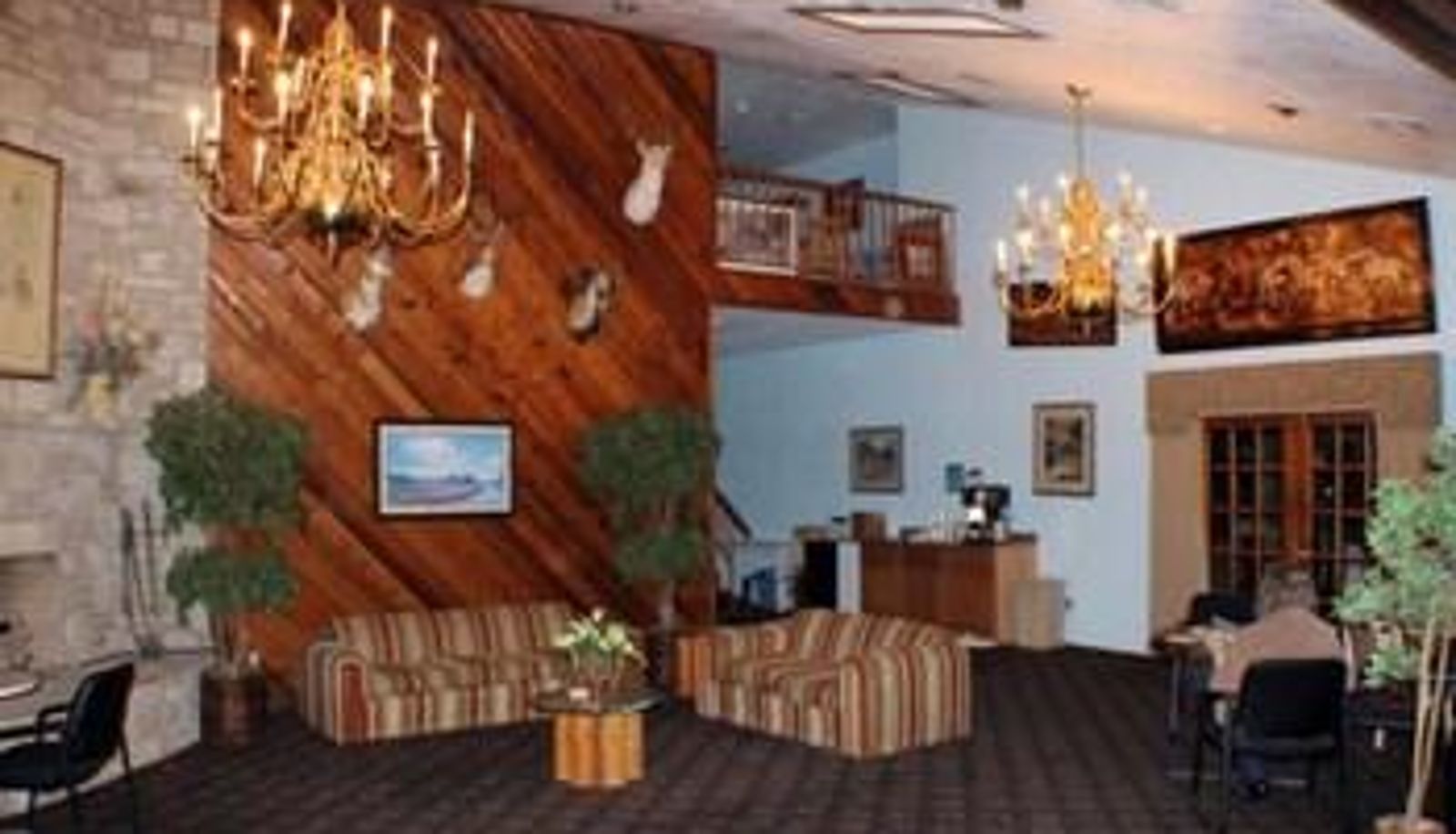 Hall - Bandera Lodge