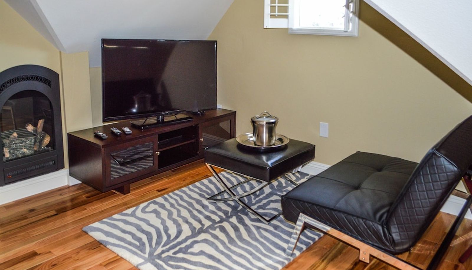 Info - Rio Vista Suites