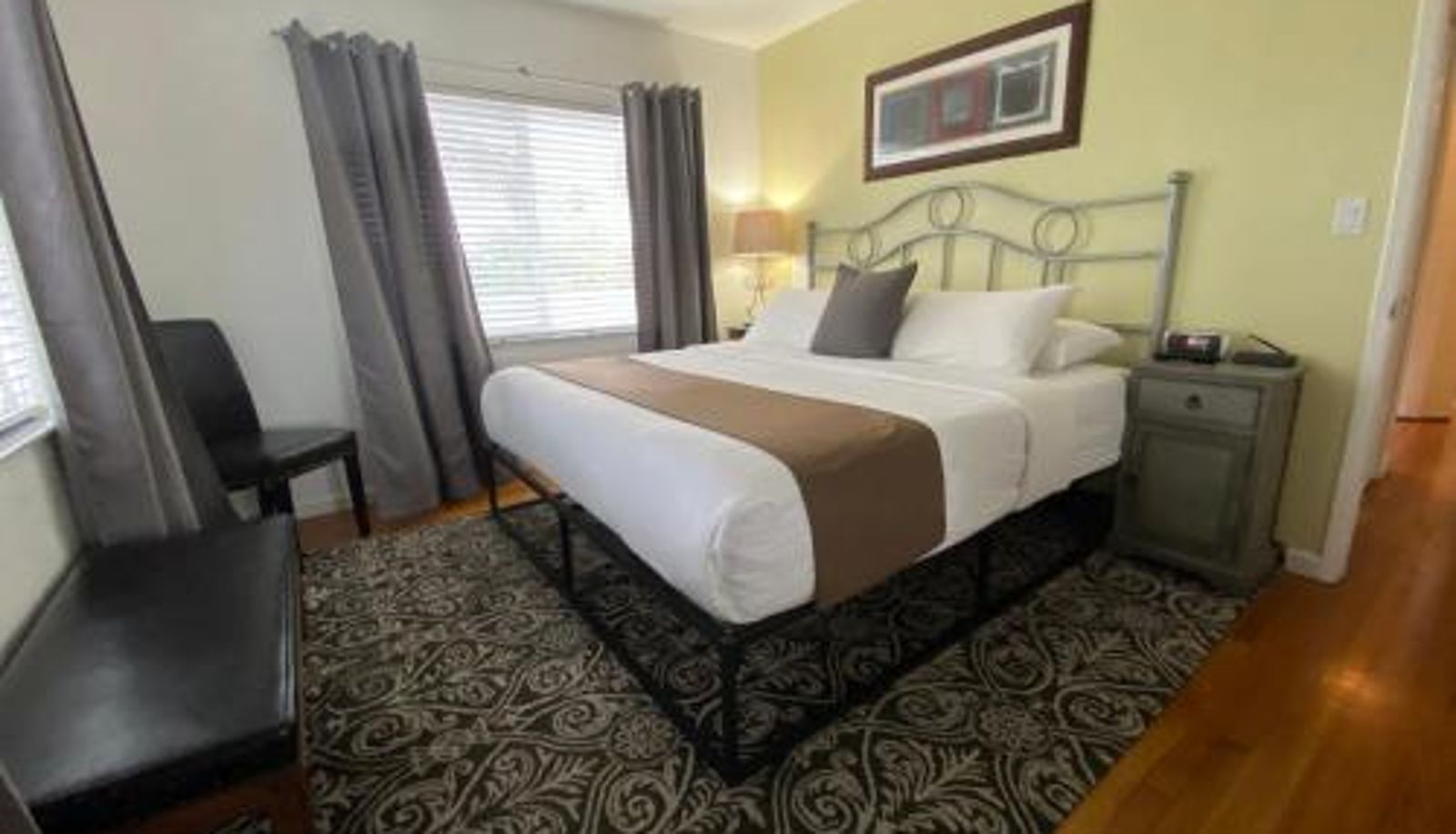 Zimmer - The Cabanas Guesthouse & Spa - Gay Resort catering to Gay Men