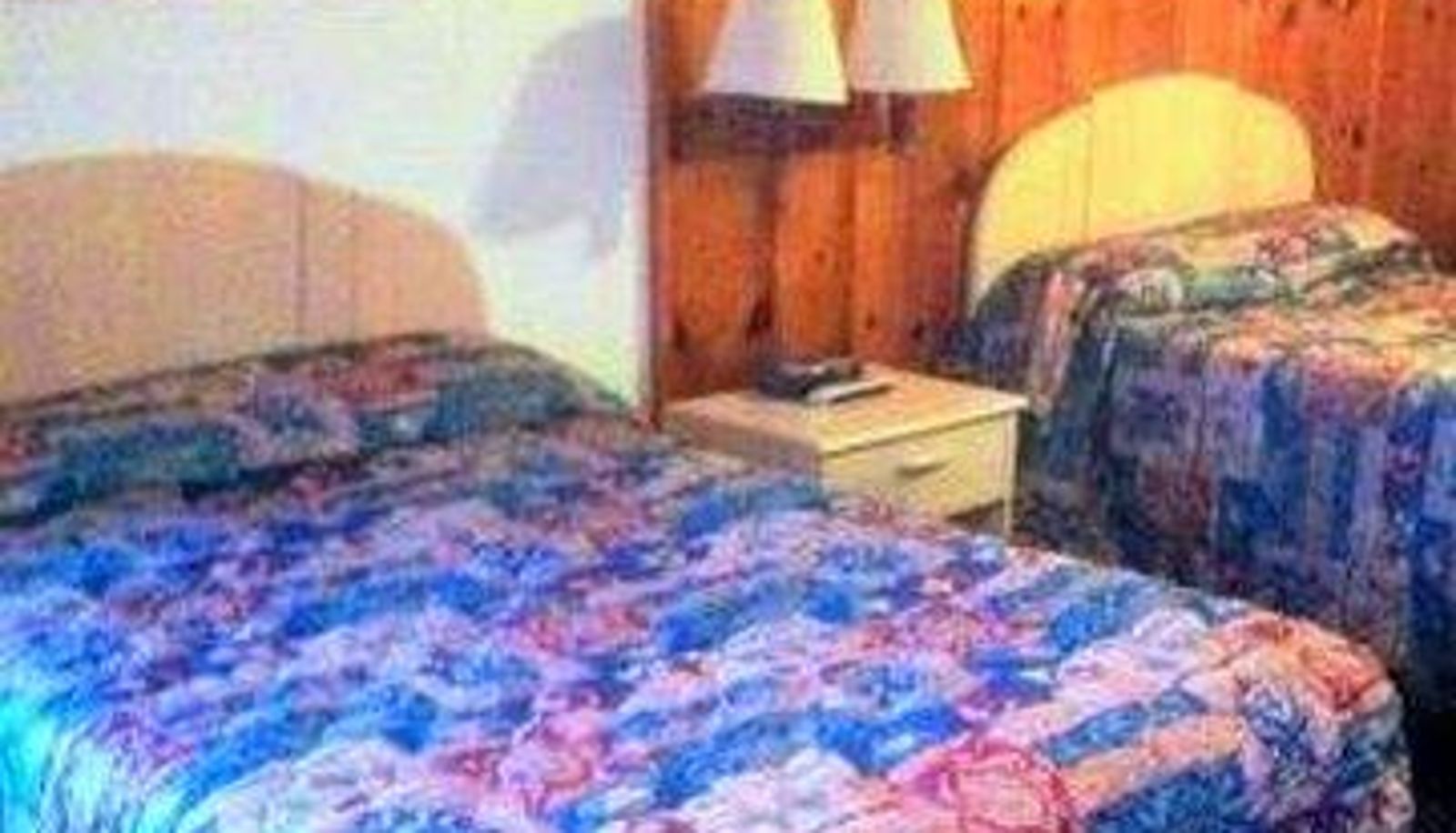 Zimmer - Economy Inn Martinsburg