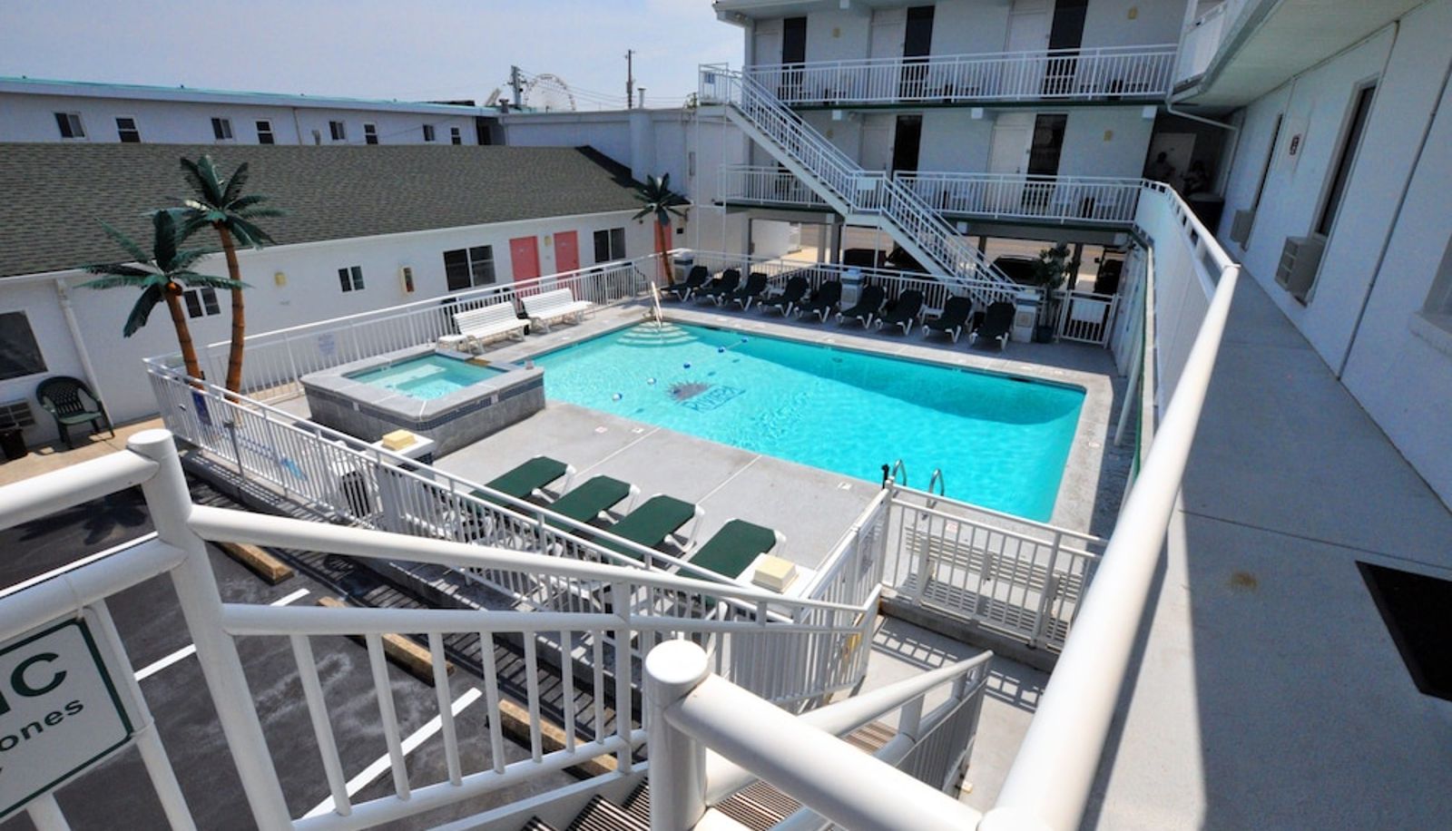 Pool - Riviera Resorts & Suites