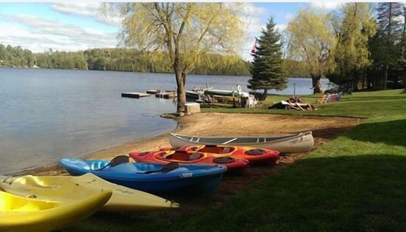 Strand - Ogopogo Resort