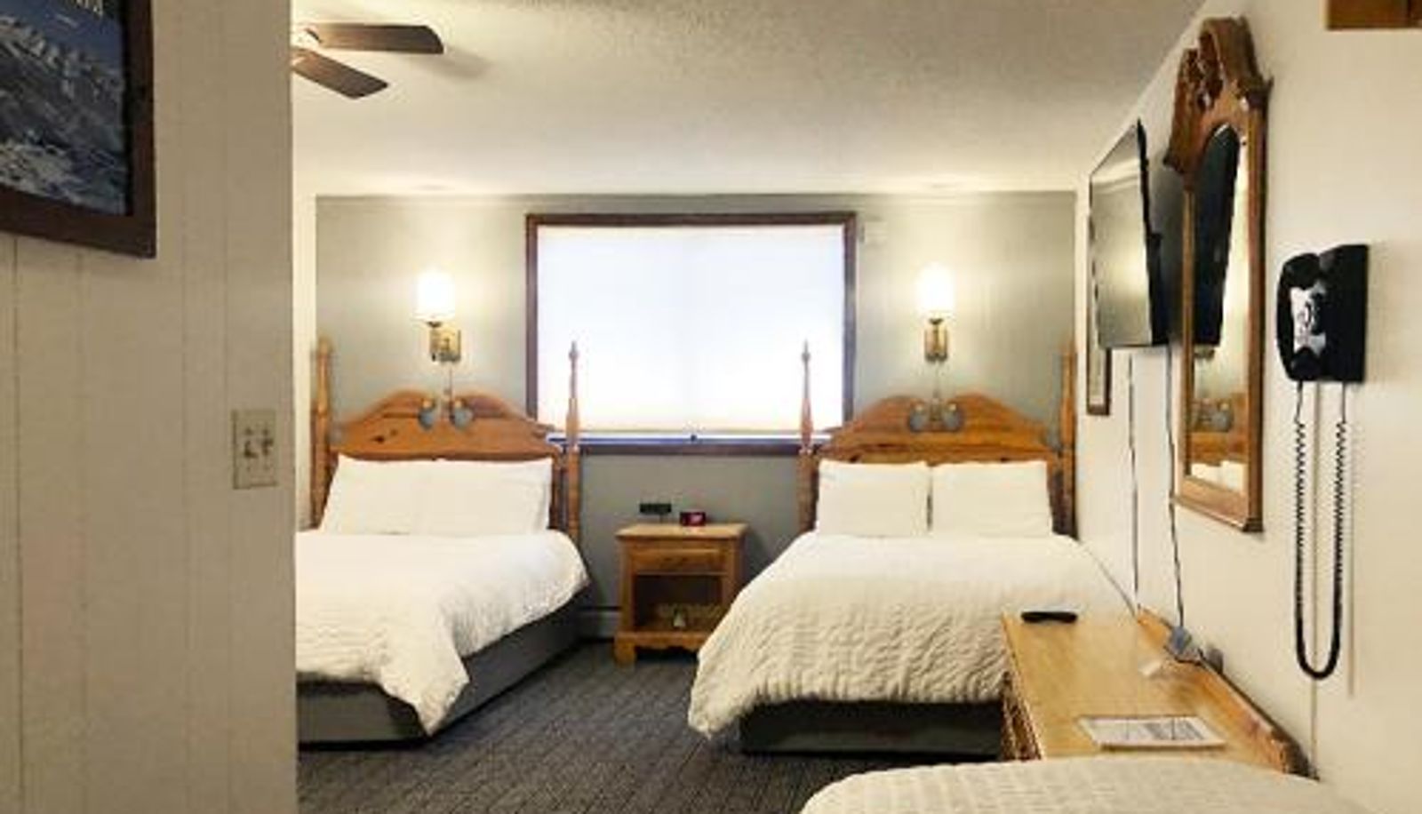 Family room - Tyrolean Lodge