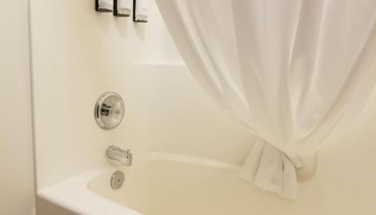 Bathroom - AB Joys Inn Innisfail