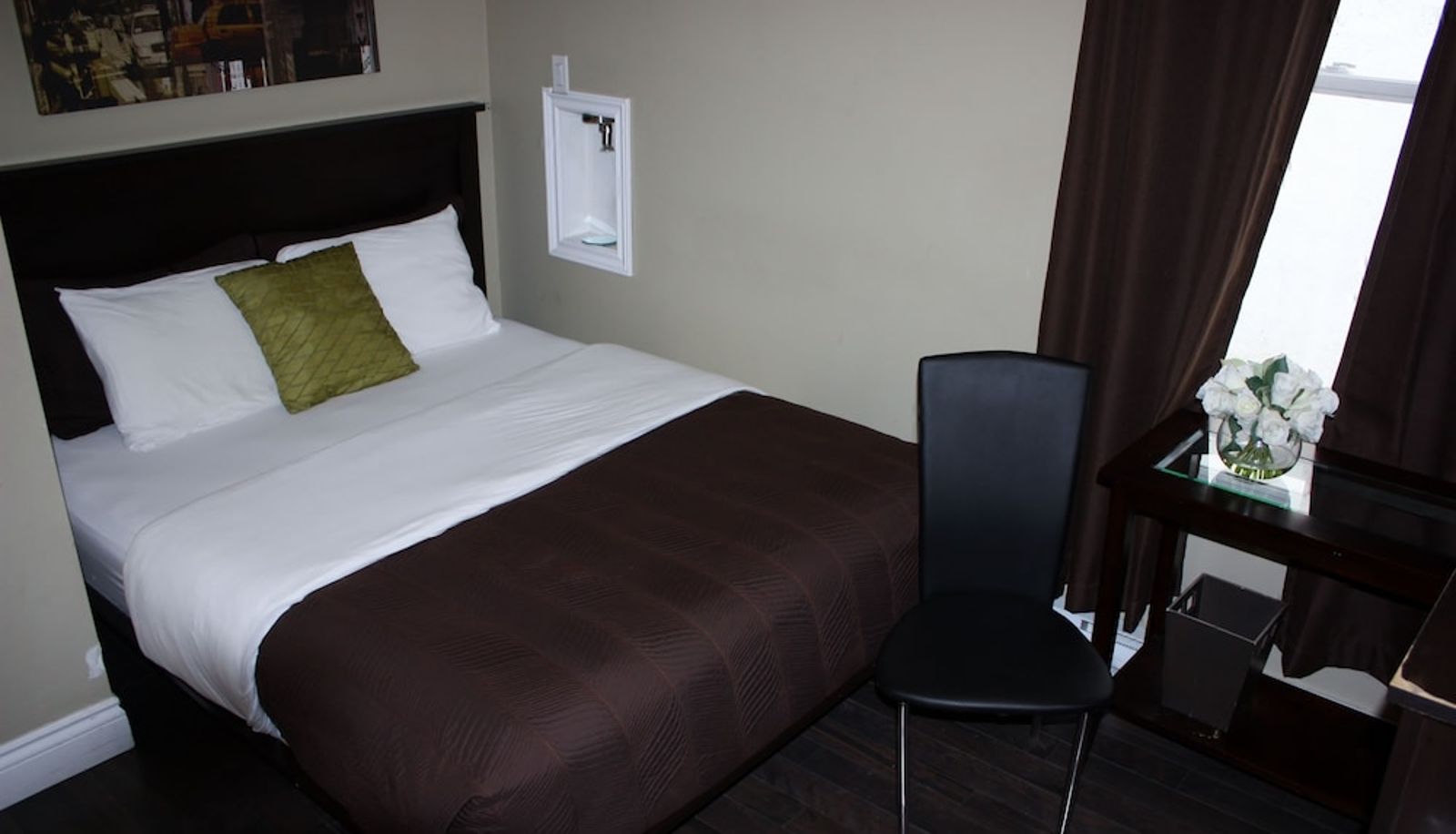 Suite - The Duckworth
