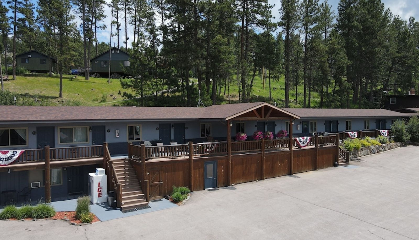 Info - Mountain View Lodge & Cabins