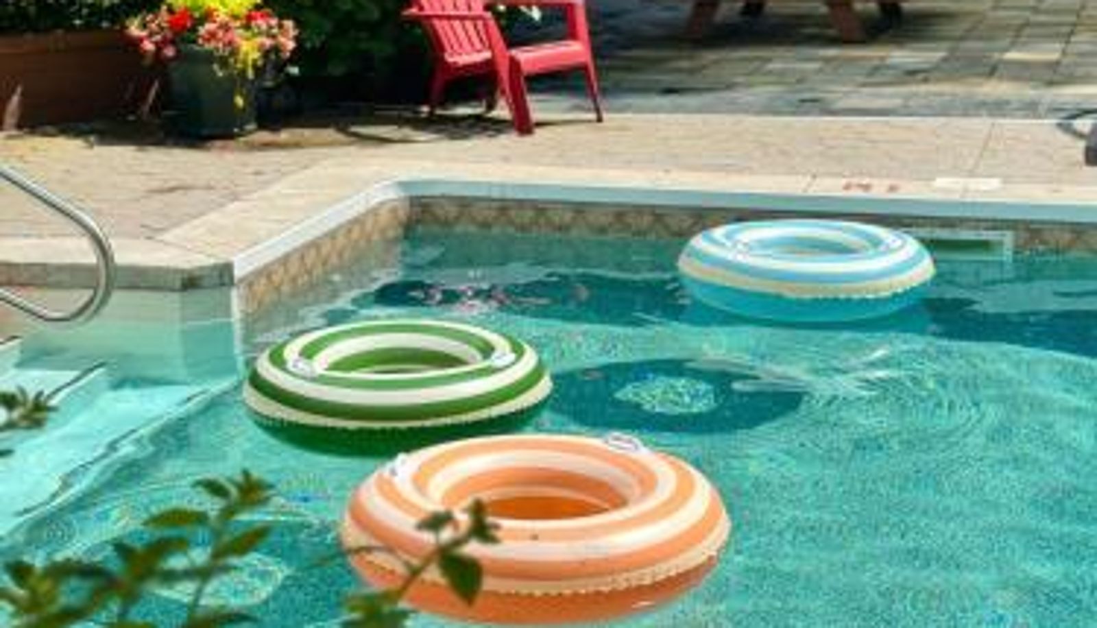 Pool - Sunshine Lodge Inn
