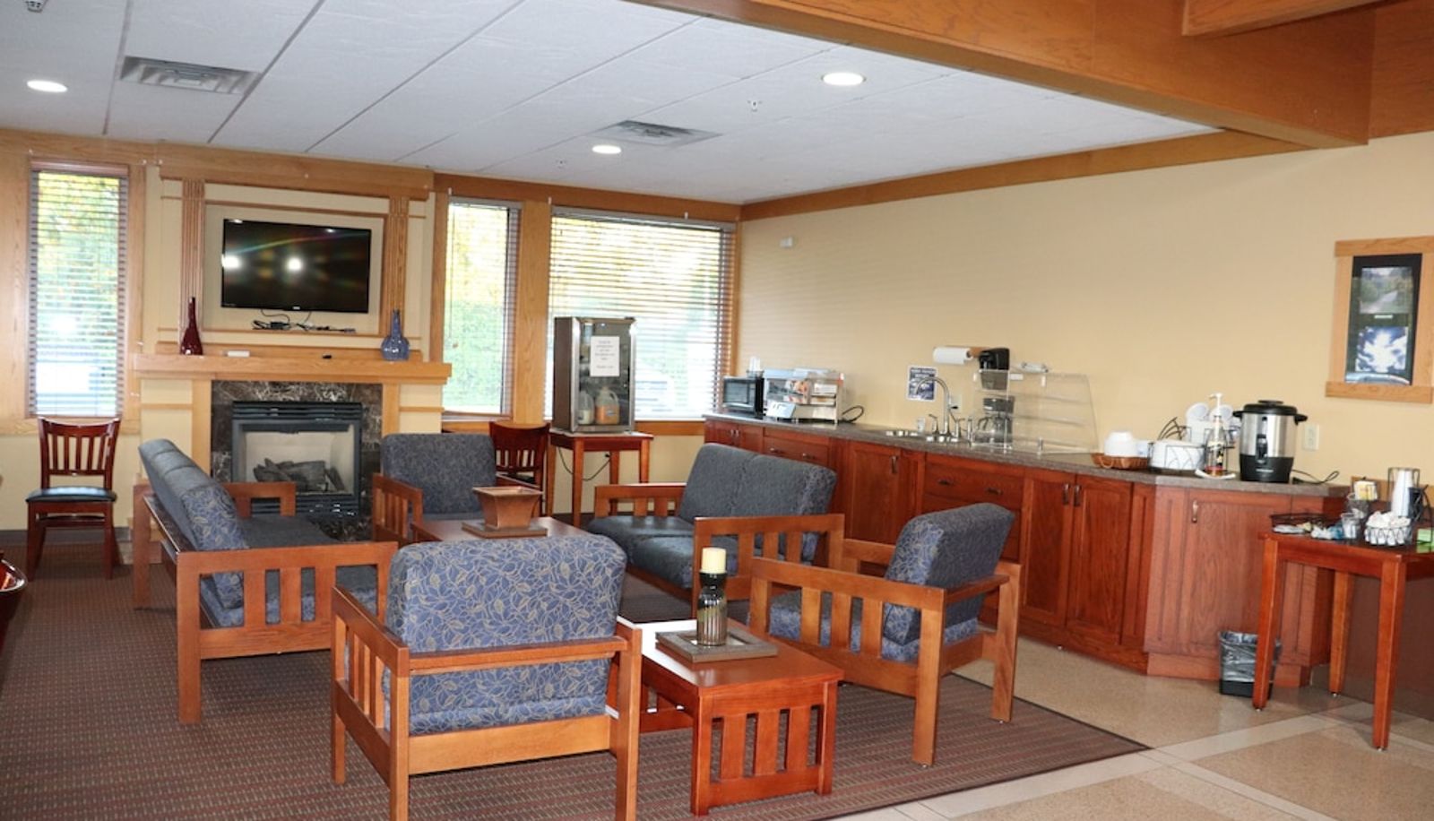 Lobby - Prairie Inn and Suites Holmen/La Cross