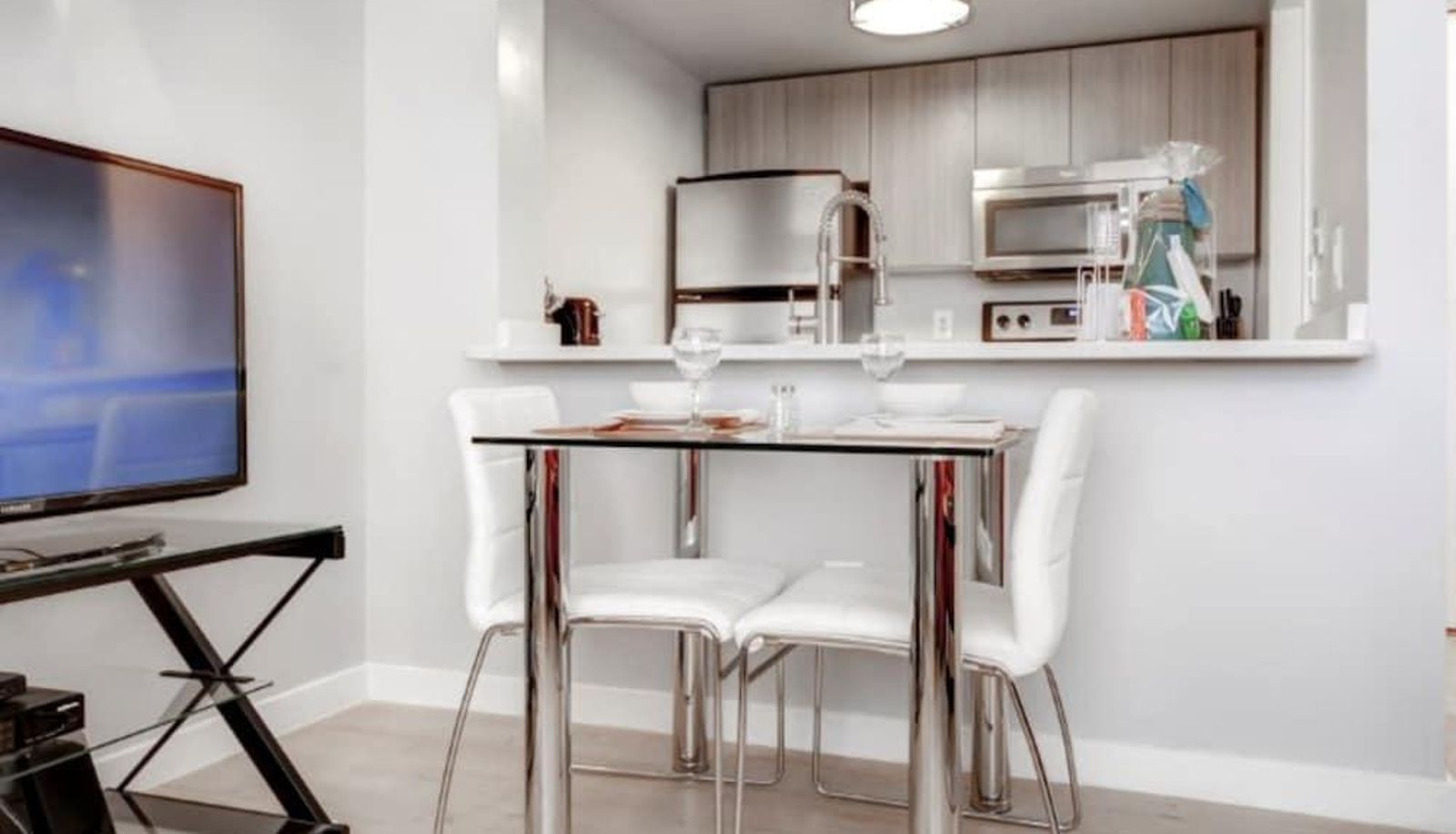 Apartment - Global Luxury Suites at Monroe