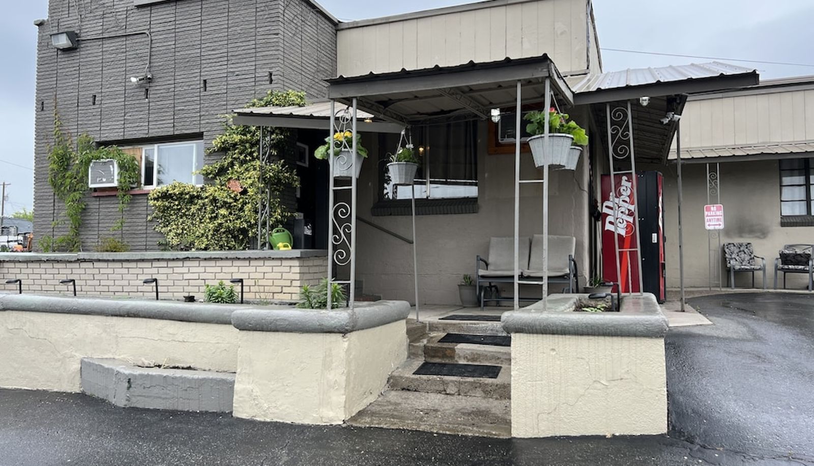 Info - Selkirk Motel
