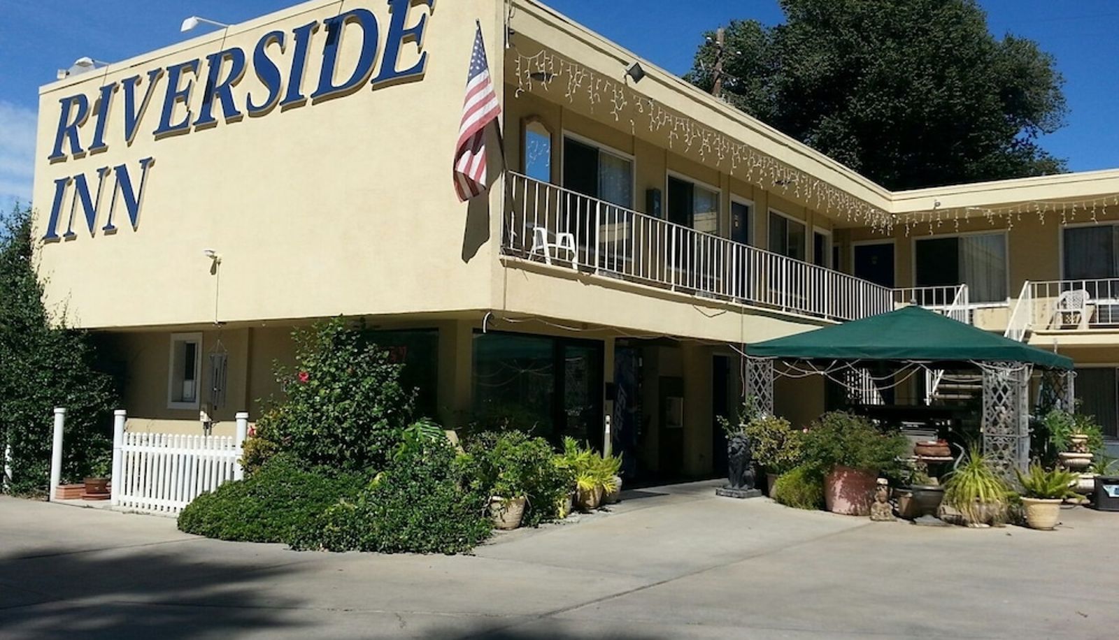 Info - Colusa Riverside Inn