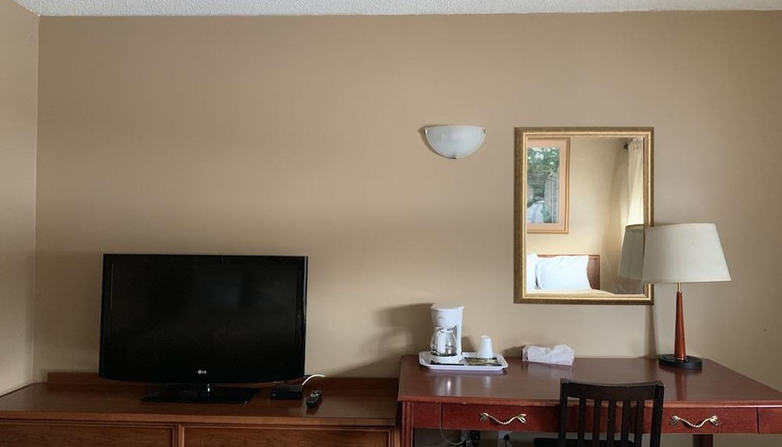Apartment - Village Inn & Suites