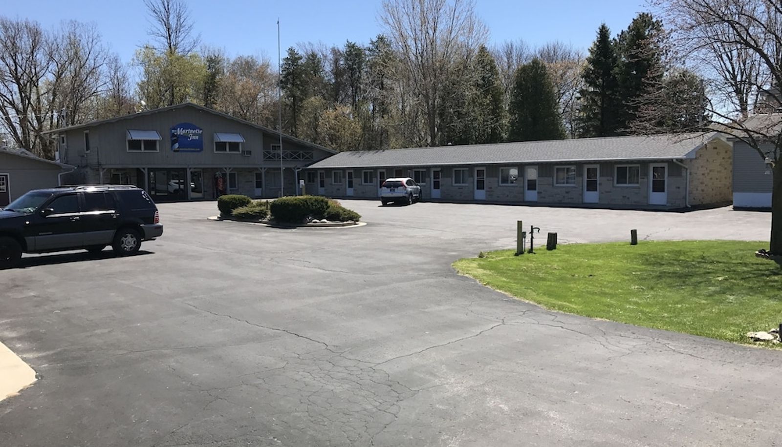 Info - Marinette Inn