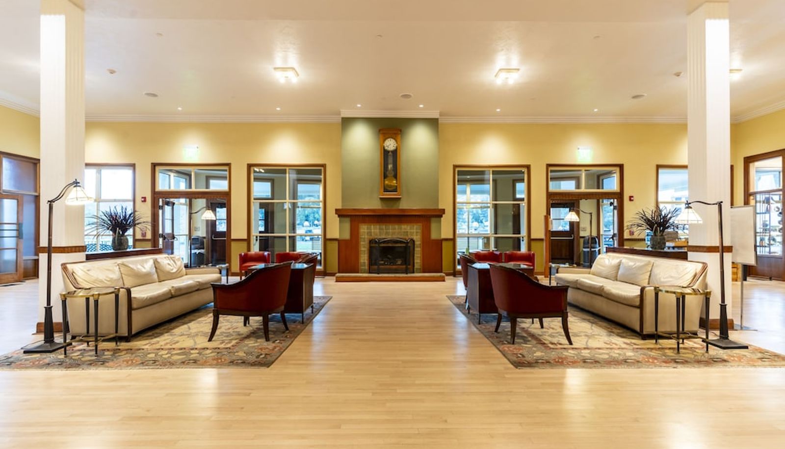 Lobby - Mammoth Hot Springs & Cabins - Inside the Park
