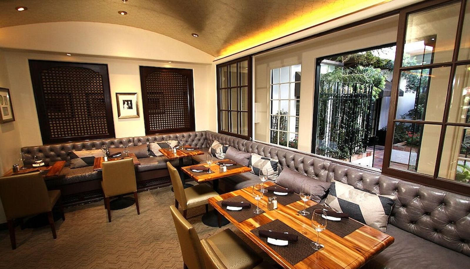 Restaurant - Cypress Inn