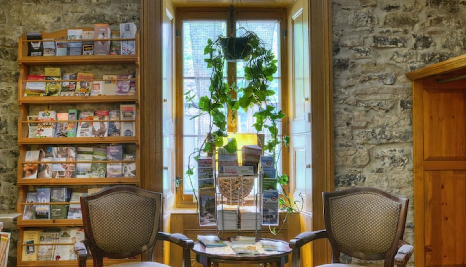 Salón - Auberge Baker
