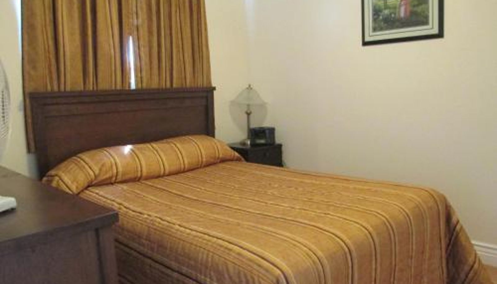 Chambre - Comerford's Ocean View Suites