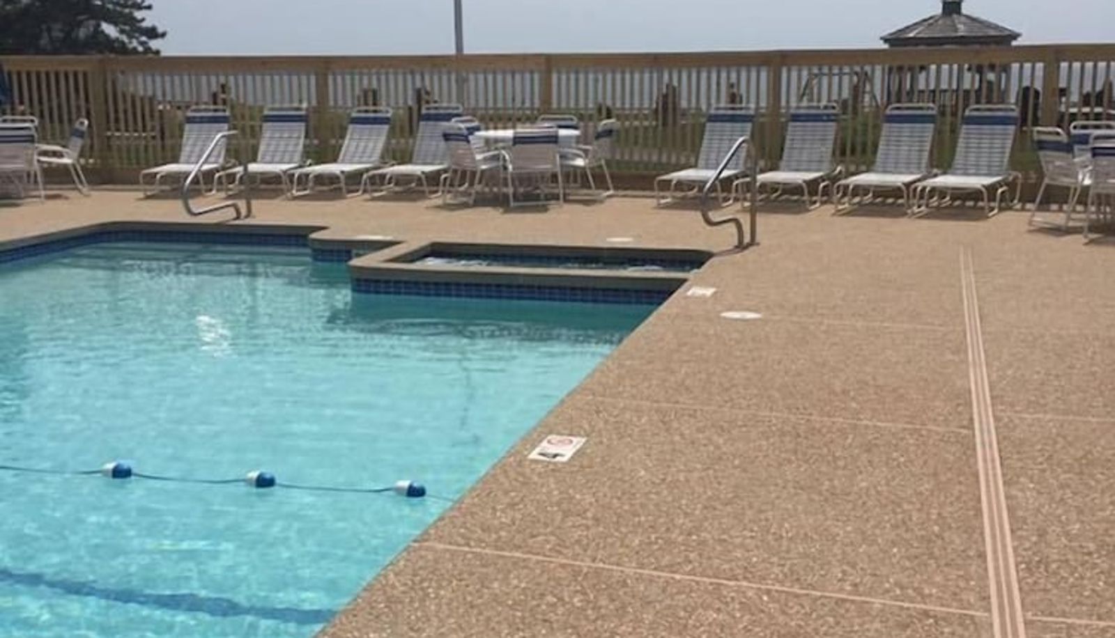 Pool - Mariner's Point Resort
