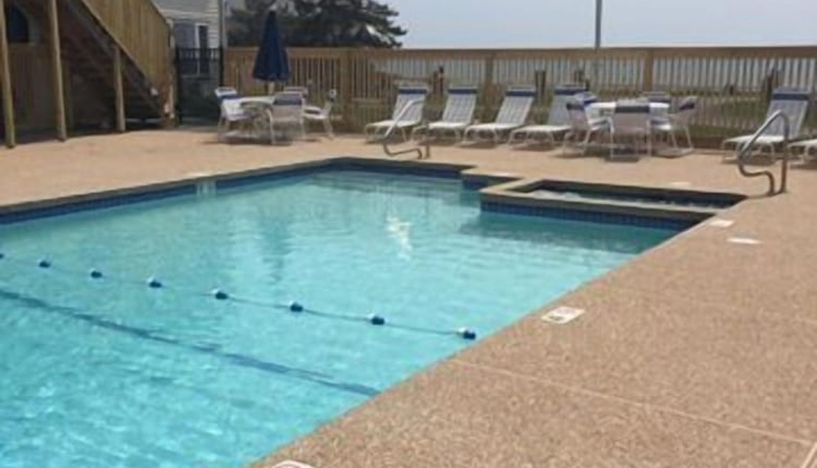 Pool - Mariner's Point Resort