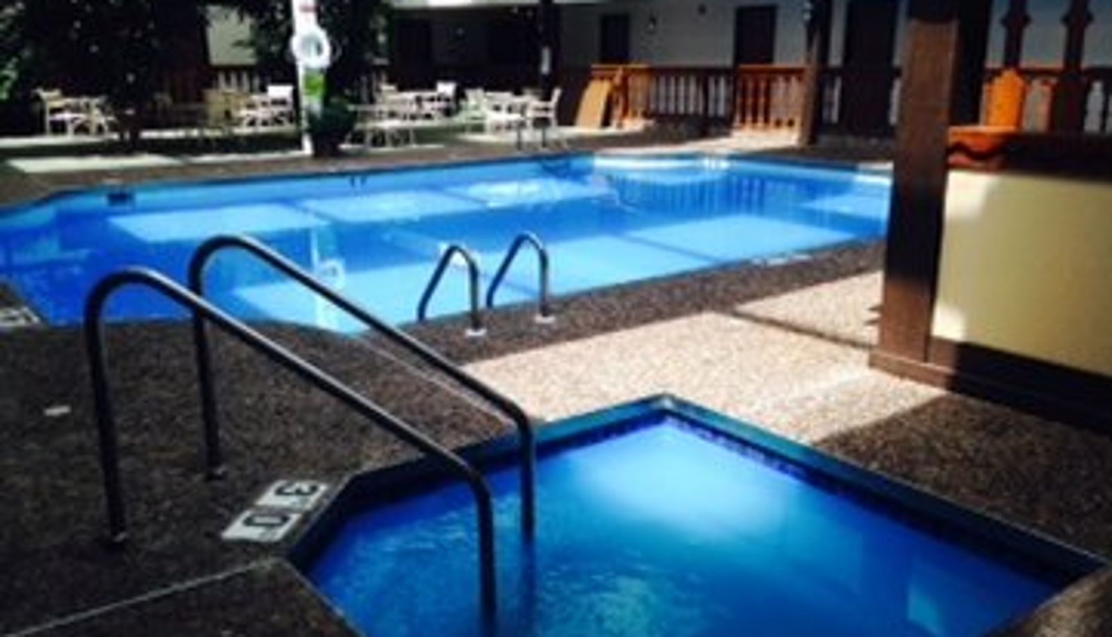 Pool - Shawano Four Seasons Hotel