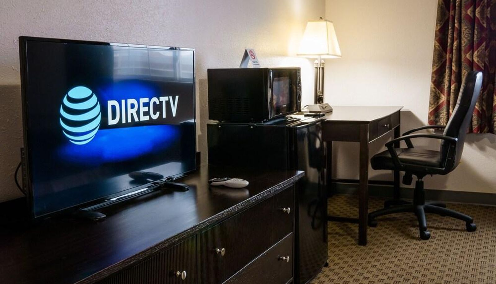 Standard room - Cobblestone Inn and Suites