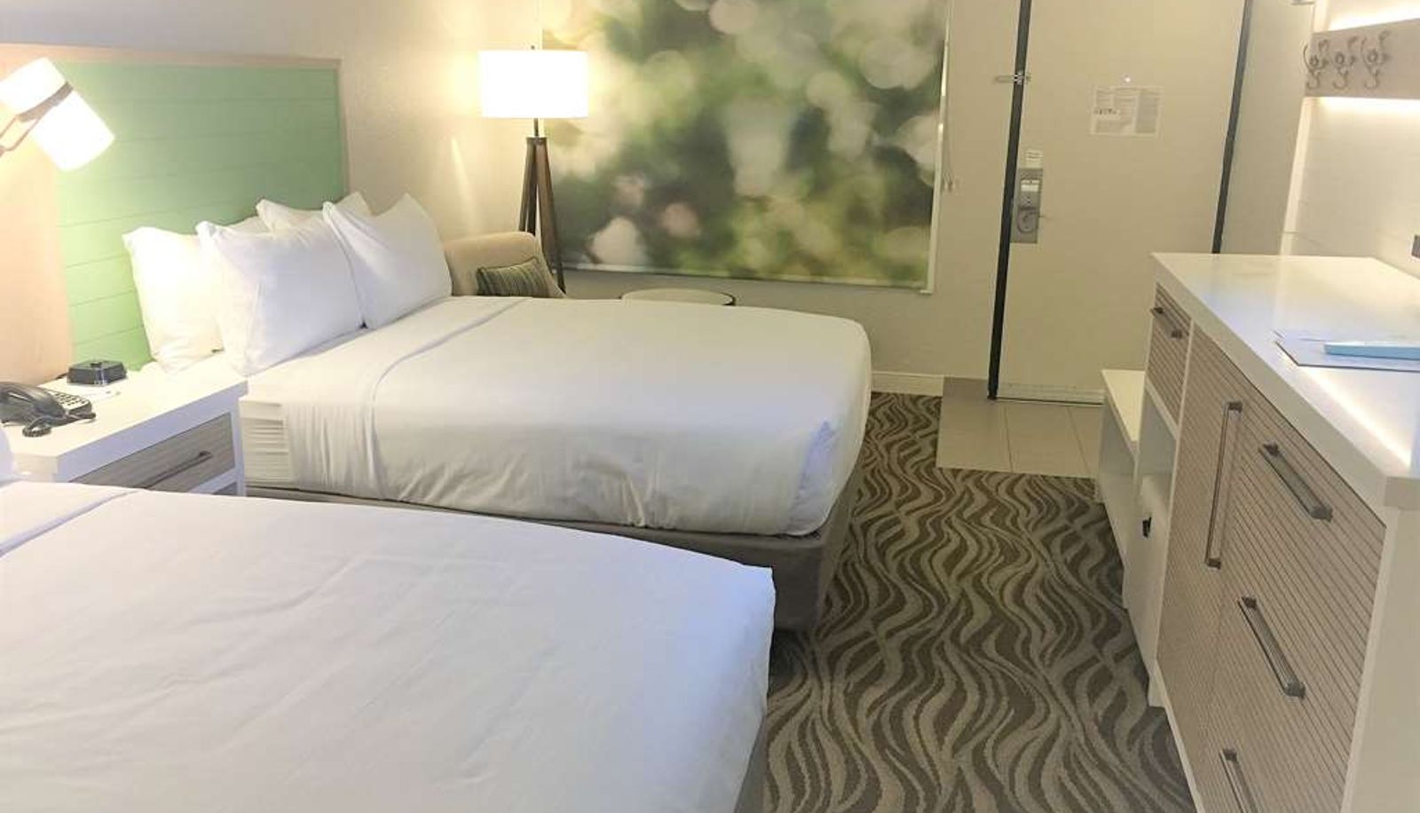 Zimmer - Wyndham Garden Lake Buena Vista – Disney Springs® Area