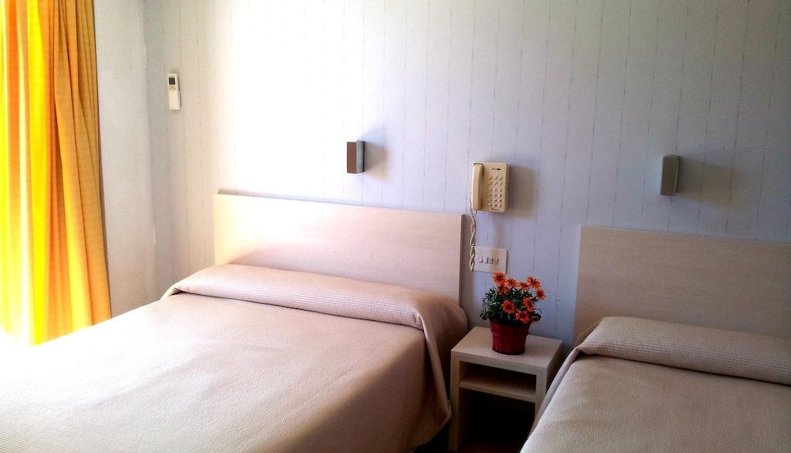 Triple room - Hotel Tramontana