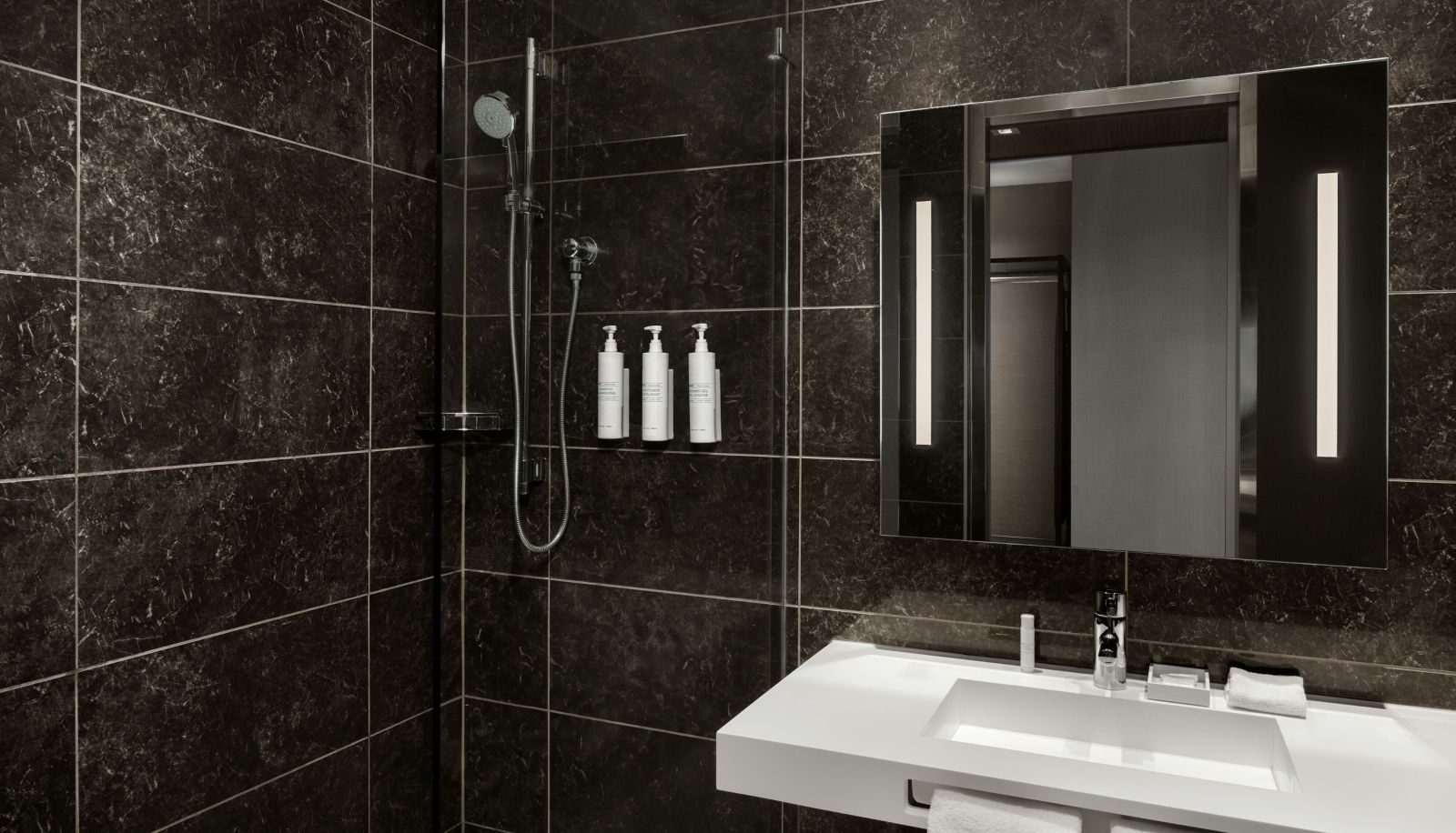 Zimmer - AC Hotels by Marriott Cincinnati at Liberty Center