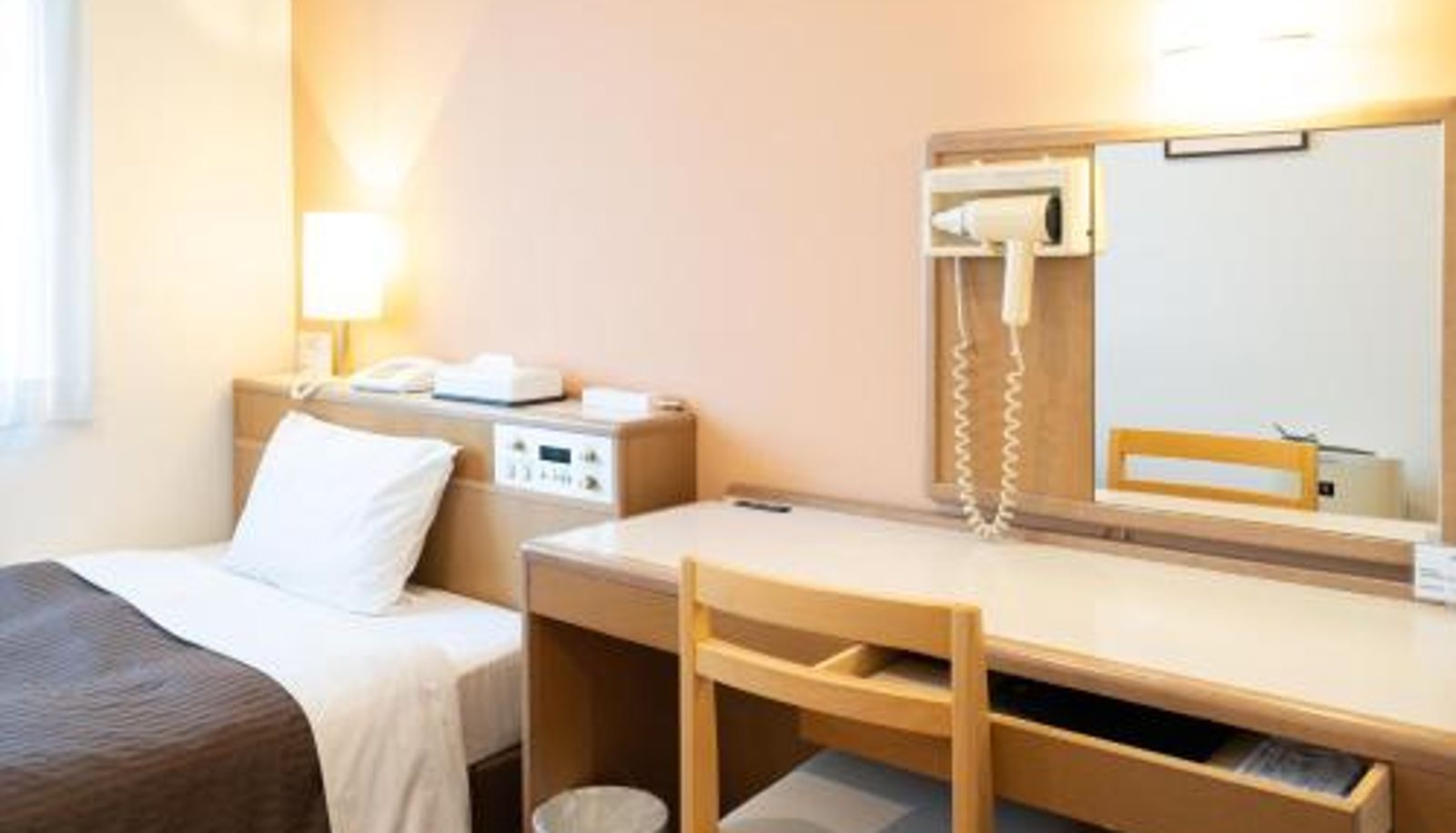 Camera - Sapporo Clark Hotel